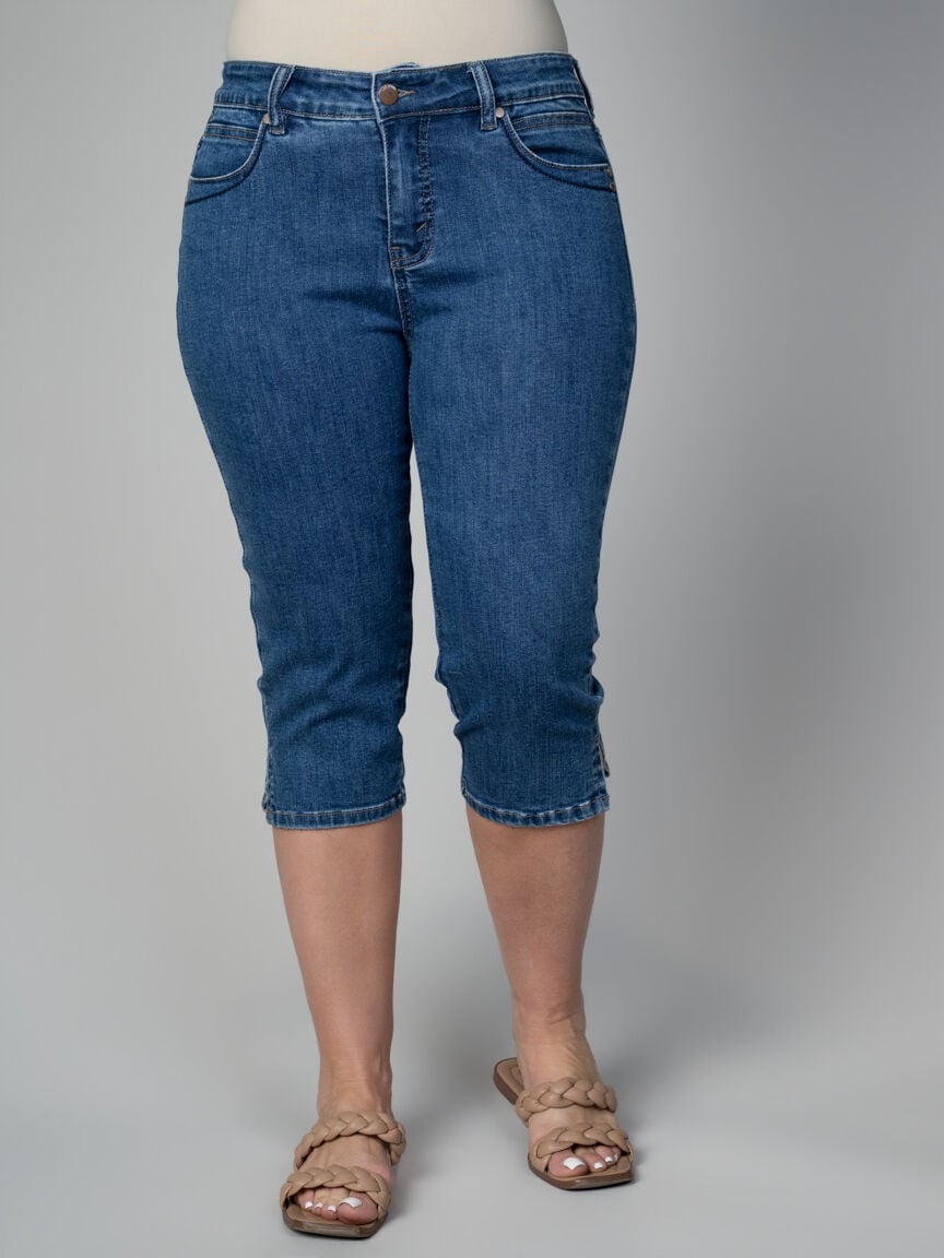 Alexane Slim Leg Denim Capri