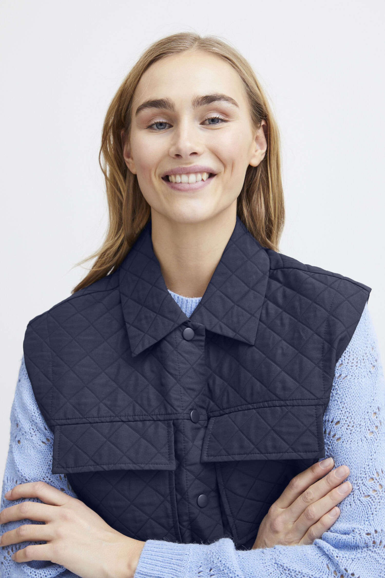 Quilted Snap Vest Image 5