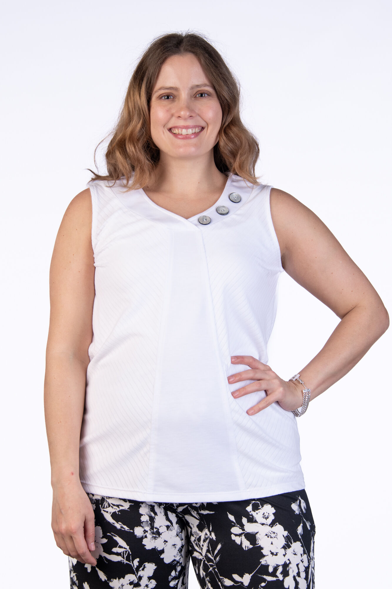 Smooth V Tank Image 1