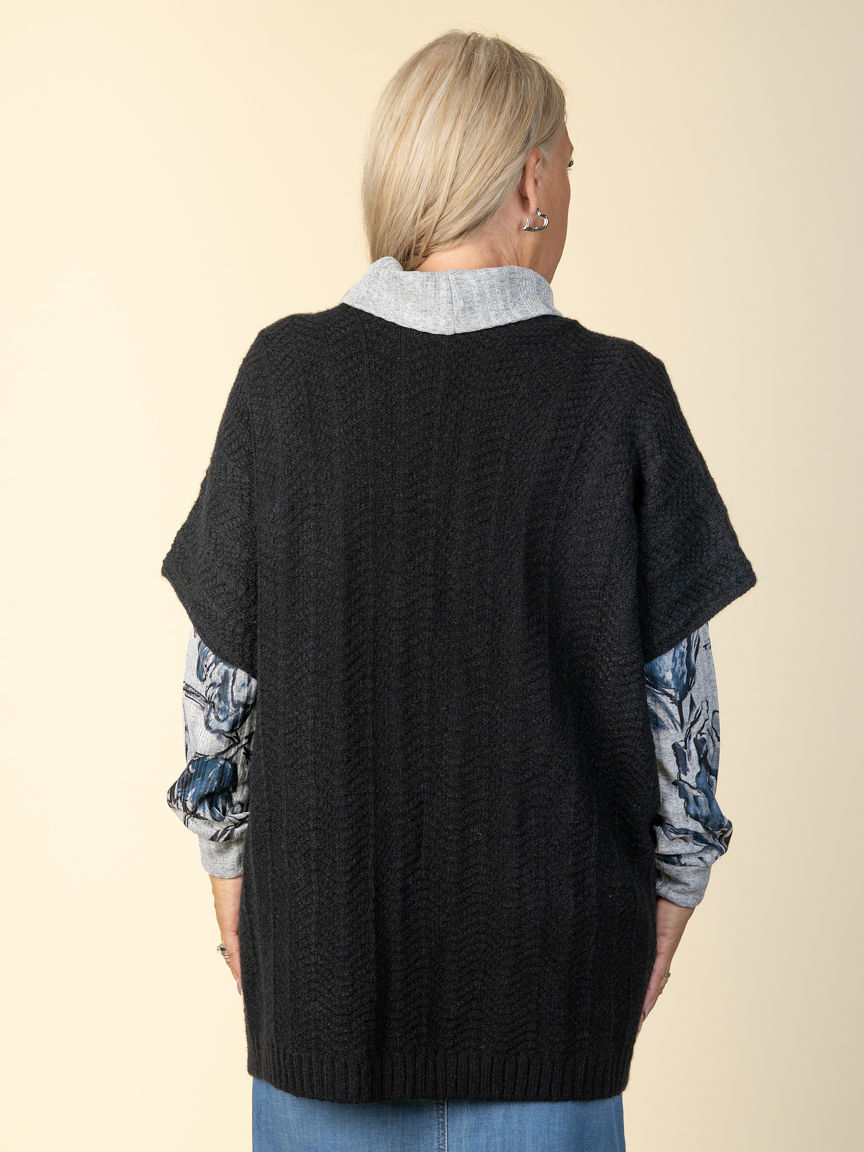 Short Sleeve Chevron Knit Cardigan