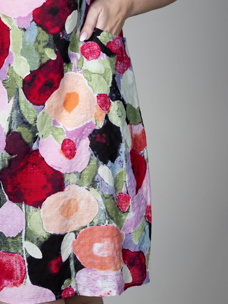 Short Sleeve Knee Length Dress With Pockets