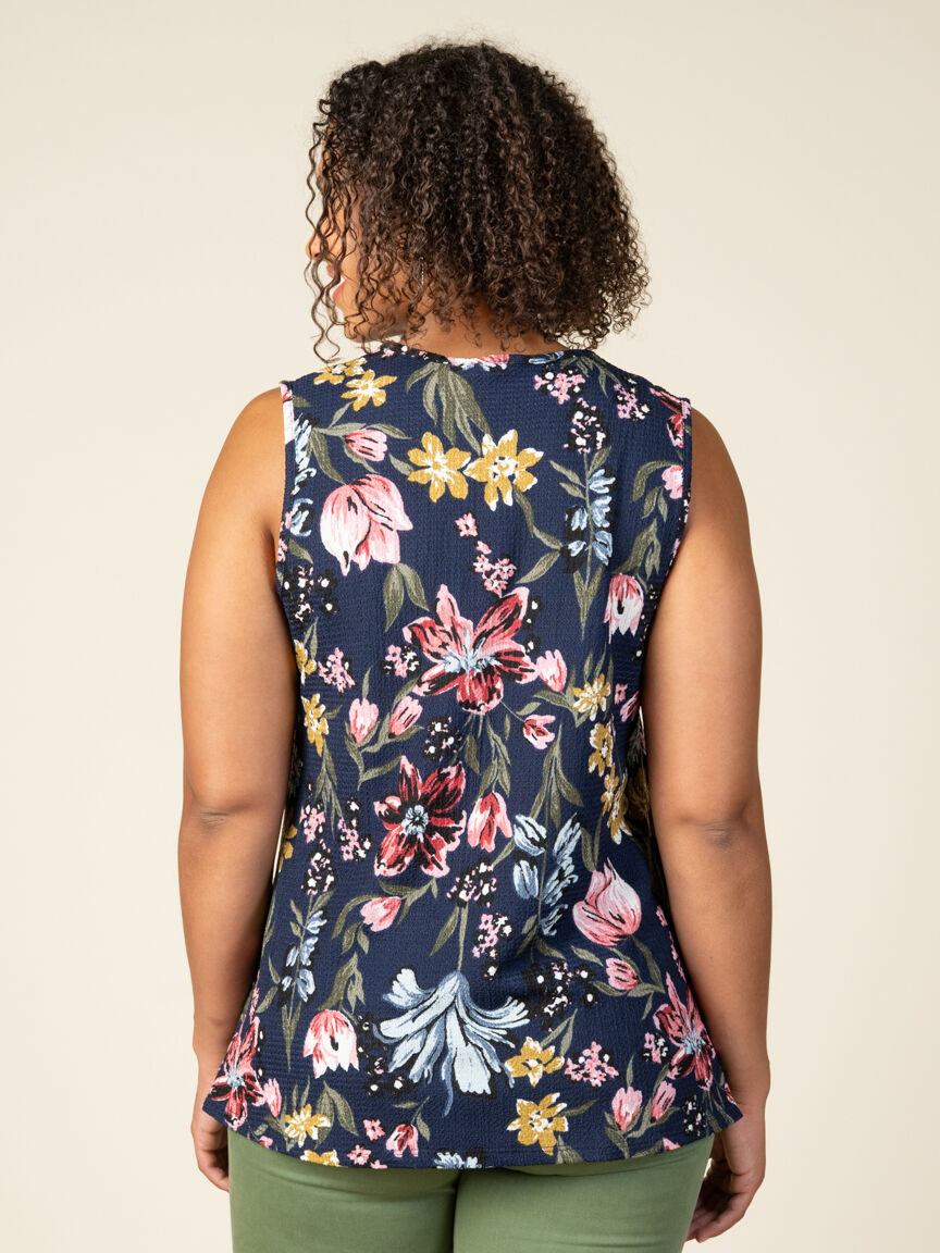 Sleeveless V Neck Top With Floral Print And Pleat Image 4