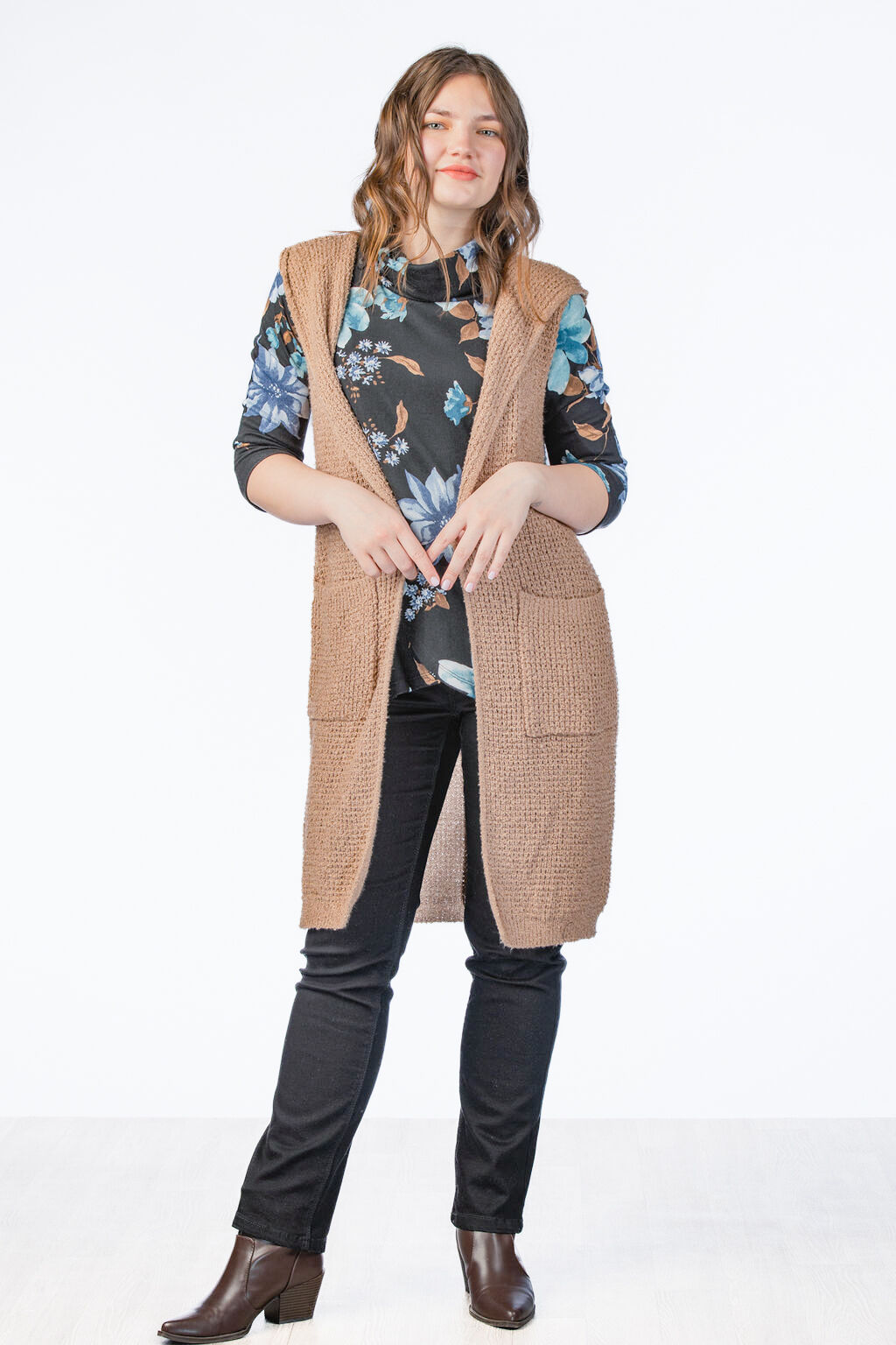 Beige Hooded Vest-Cardi Image 3