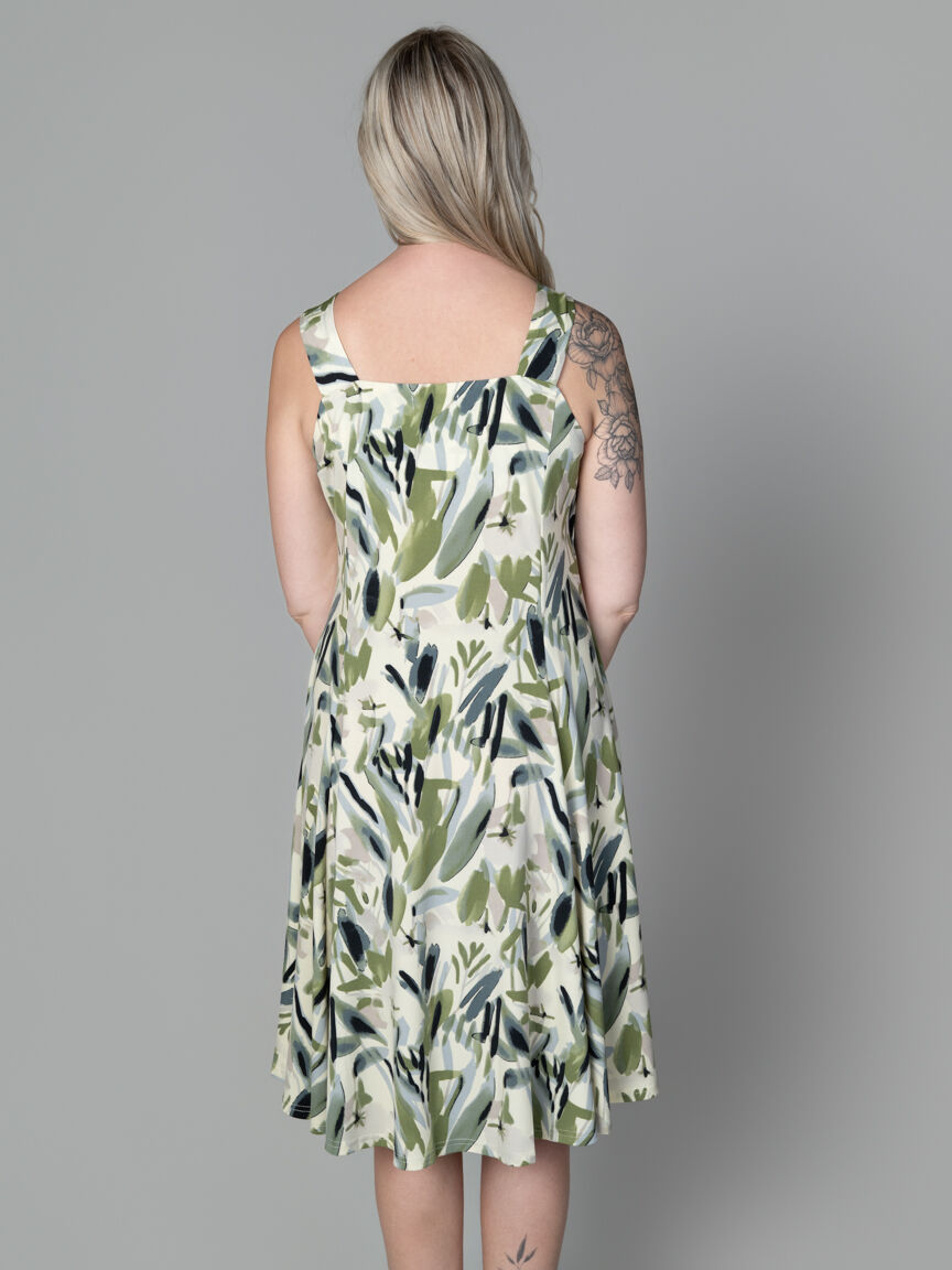 Flowy Sleeveless Knee Length Dress