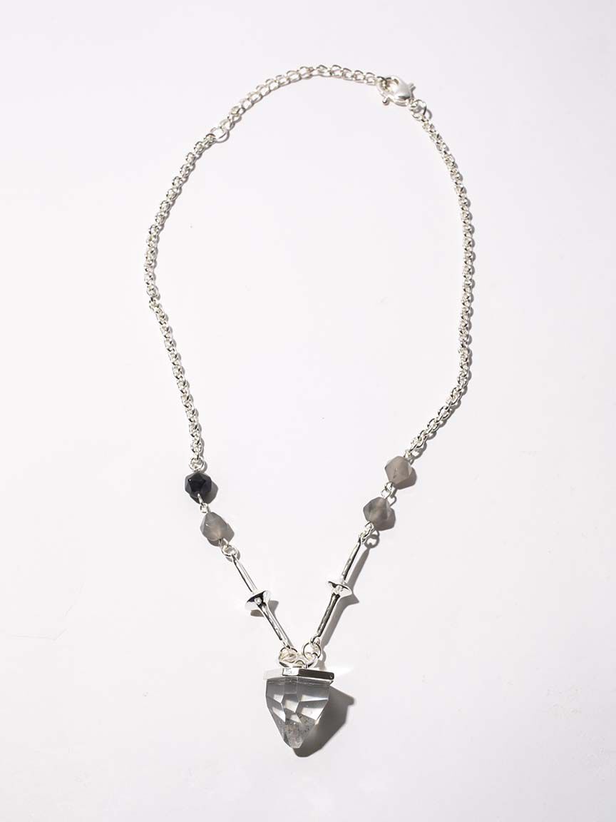 Short Chain with Jem Accent Image 2