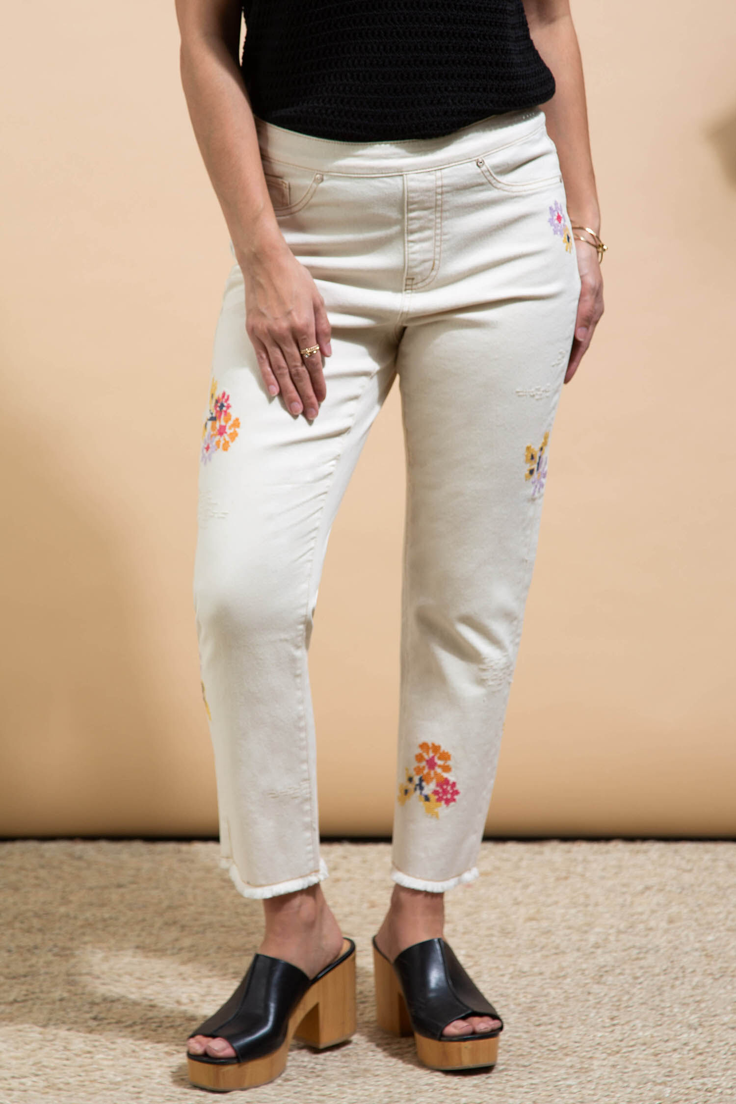 Pull On Cropped Jeans w/ Embroidery Image 2
