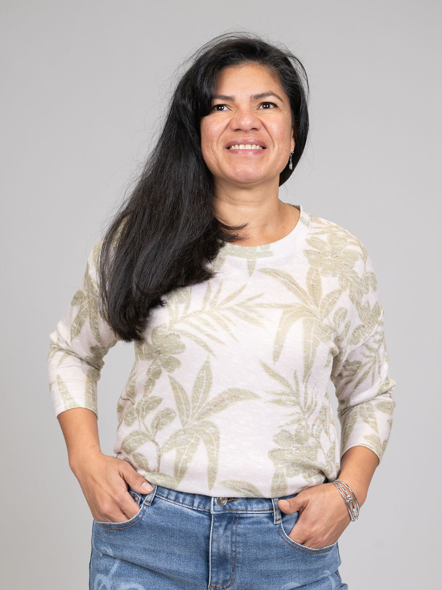 3/4 Sleeve Crew Neck Top