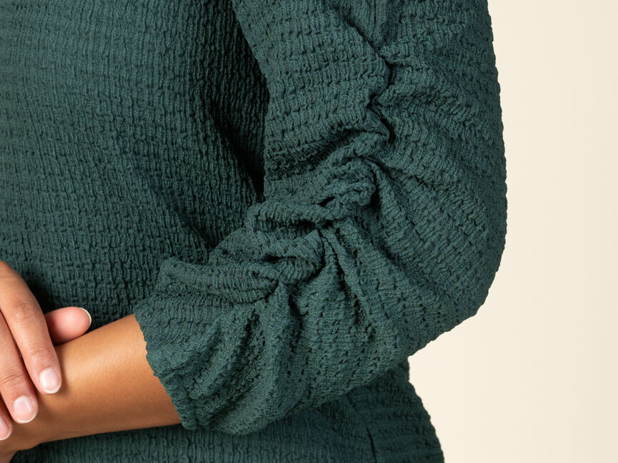 Texured 3/4 Ruched Sleeve Top Image 3