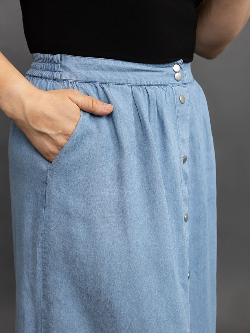 Pleated Lightweight Midi Skirt Image 5