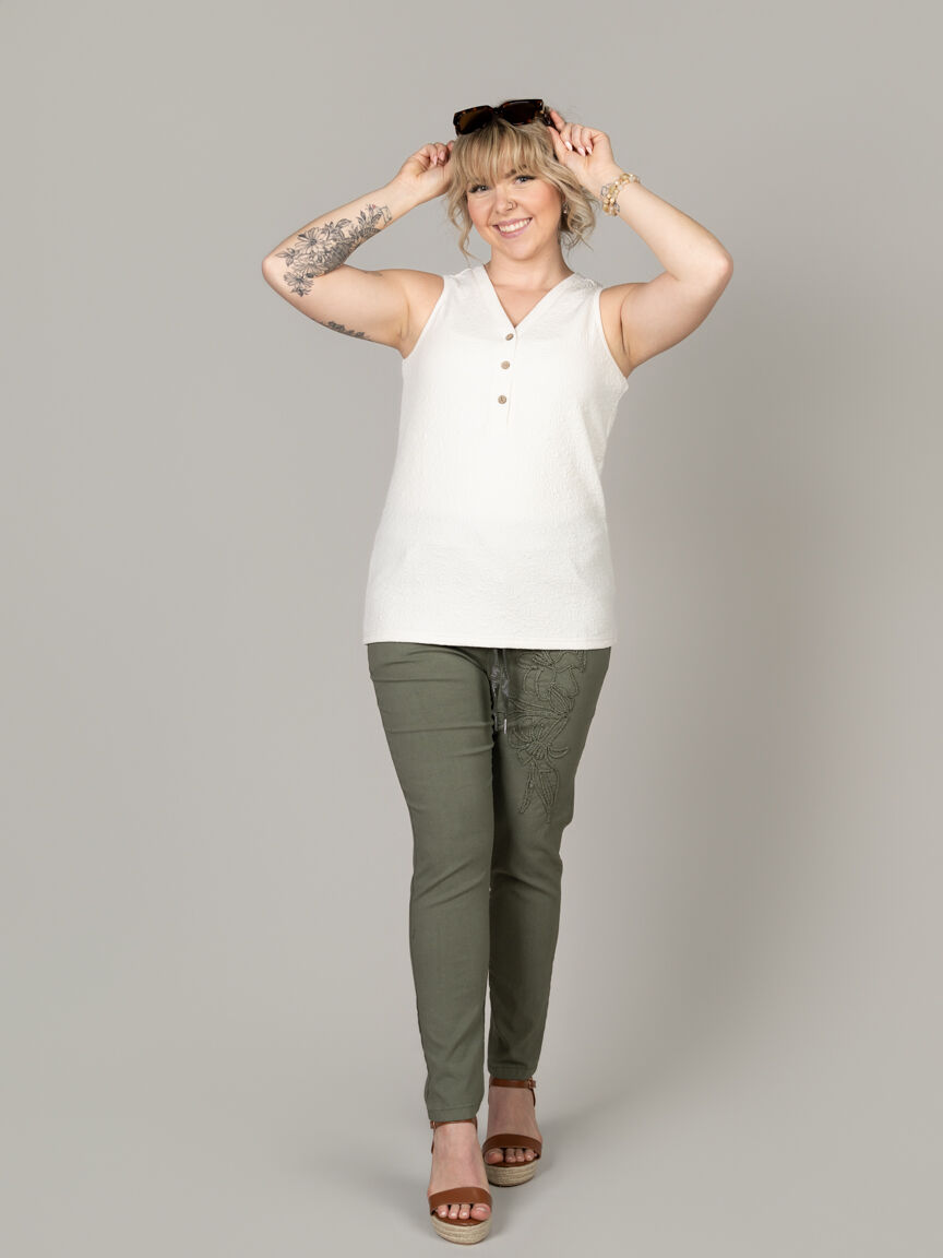 Sleeveless Textured V-Neck Top