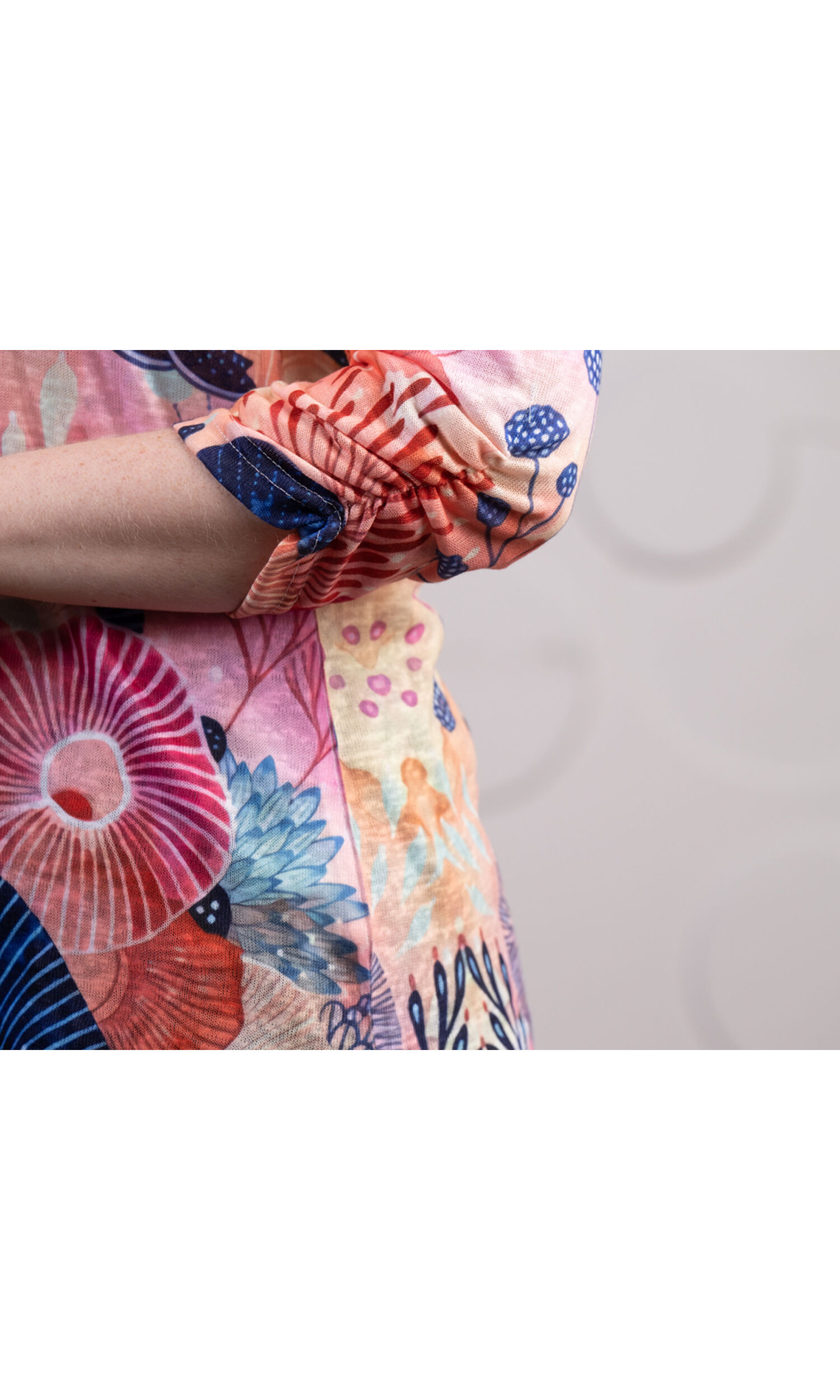 &frac34; Sleeve Printed Henley Image 3