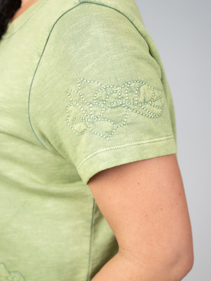 Short Sleeve Top With Embroidered Applique