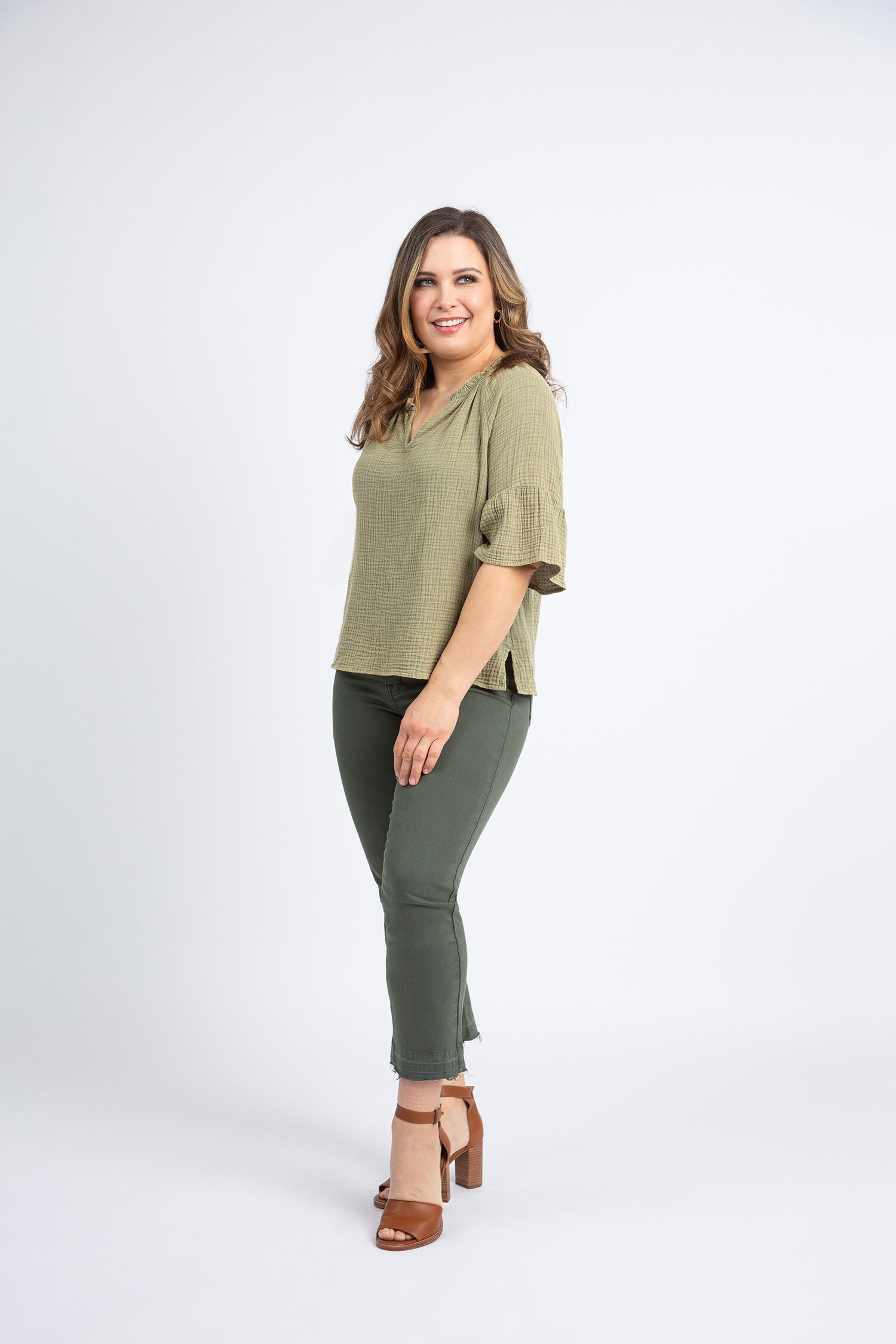 Elbow Sleeve Crinkle Gauze Raglan Top Image 1