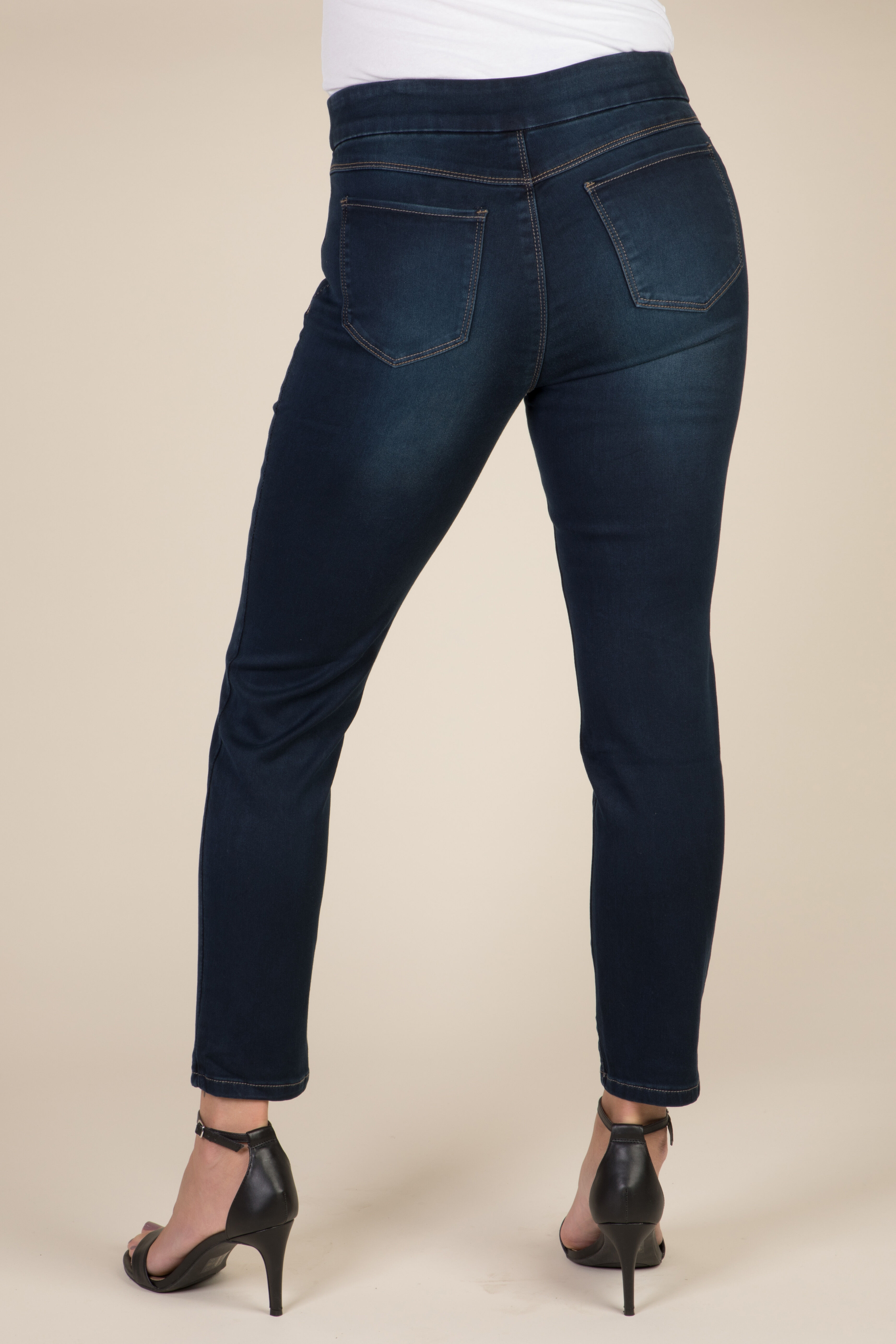 Basic Pull-On Knit Taper-Leg Stretch Jegging Jeans Image 3