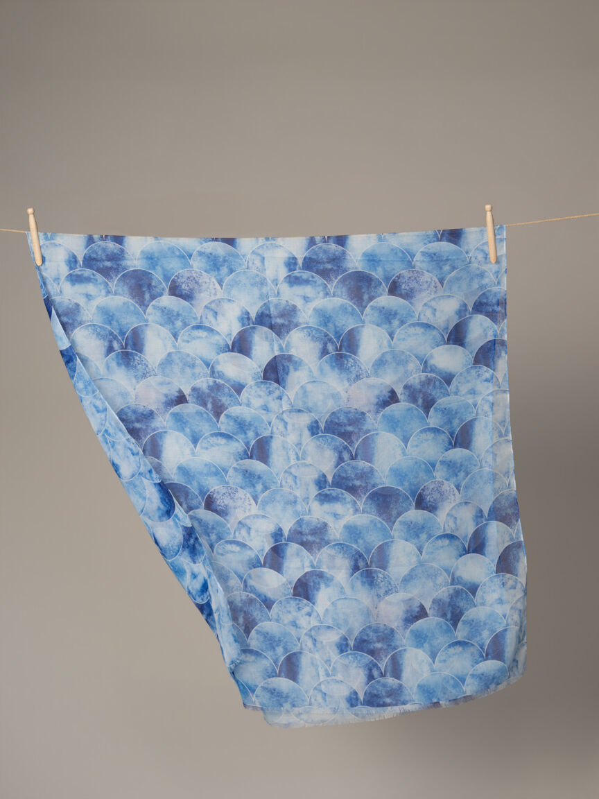 Lightweight Abstract Scarf