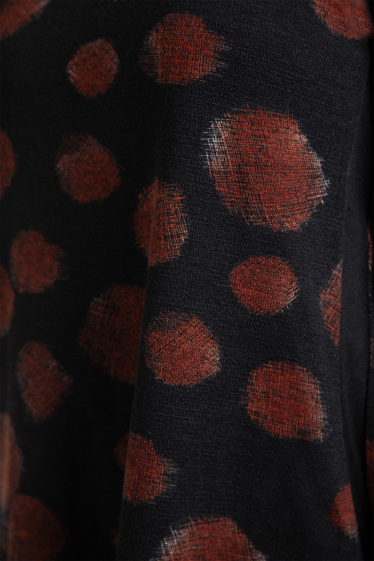 Long Sleeve Shark Bite Top  Image 3