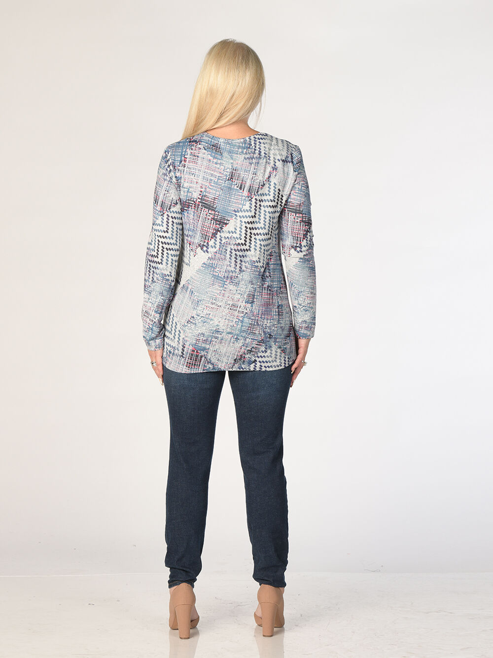 Nina Ultra-Light V-Top Image 3