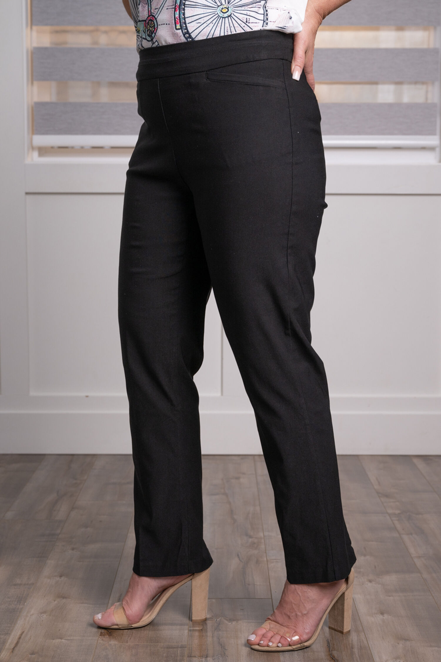 Pull-on Ankle Pant with Slimming Waist Image 2