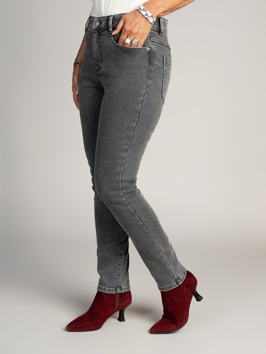 Sophia Curvy Hugging Slim Ankle Jeans