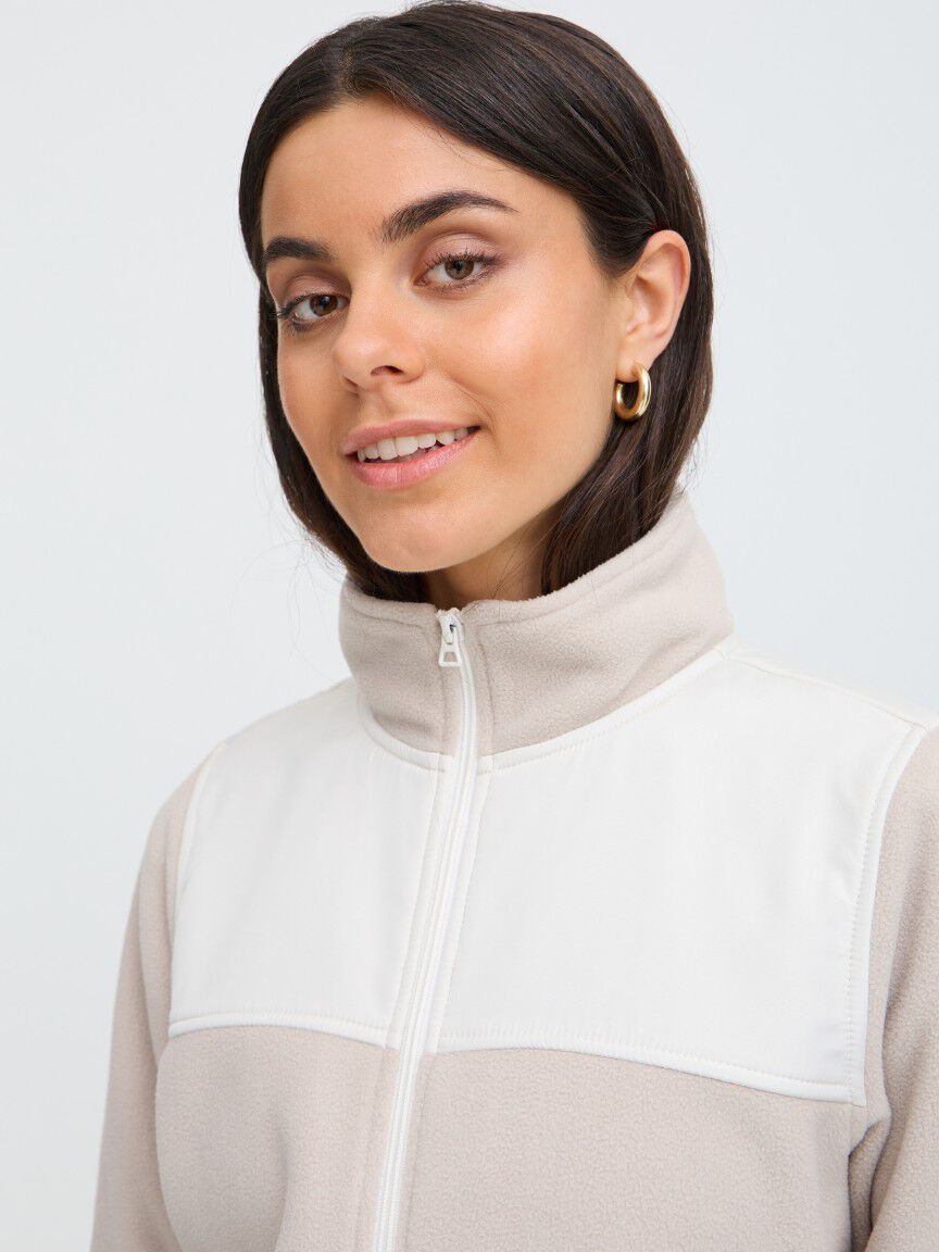 Cream Fleece Vest Image 4