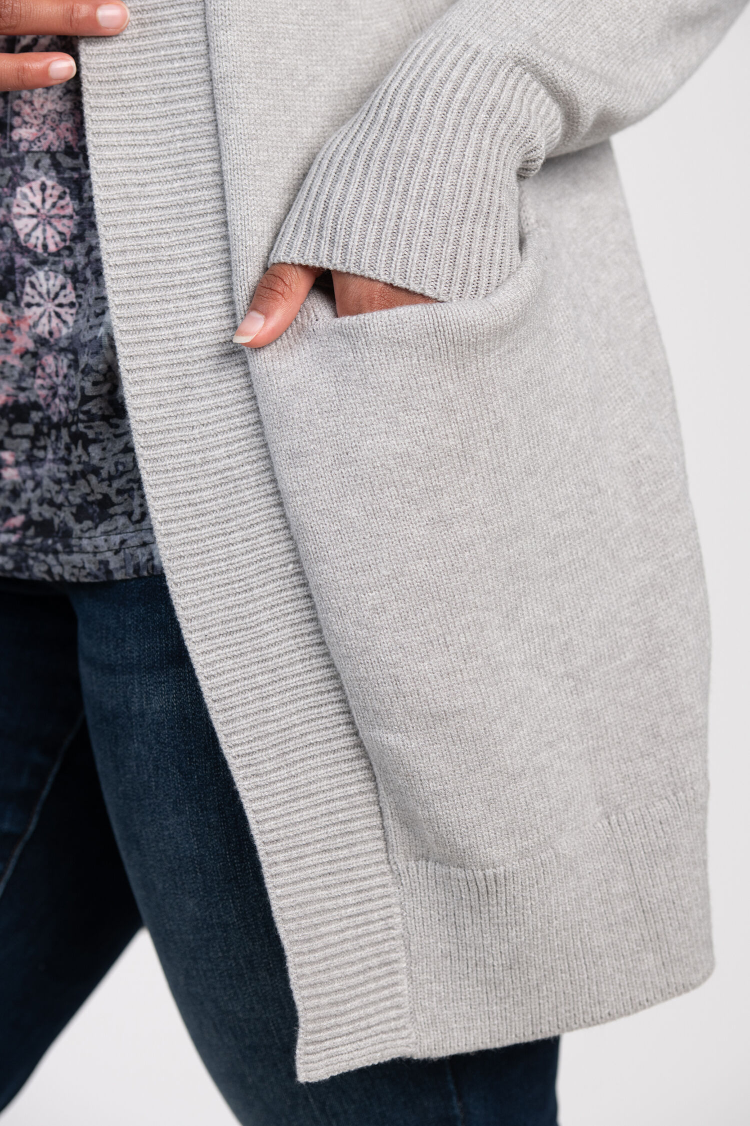 Mid-Length Knit Cardi w/ Pockets Image 3