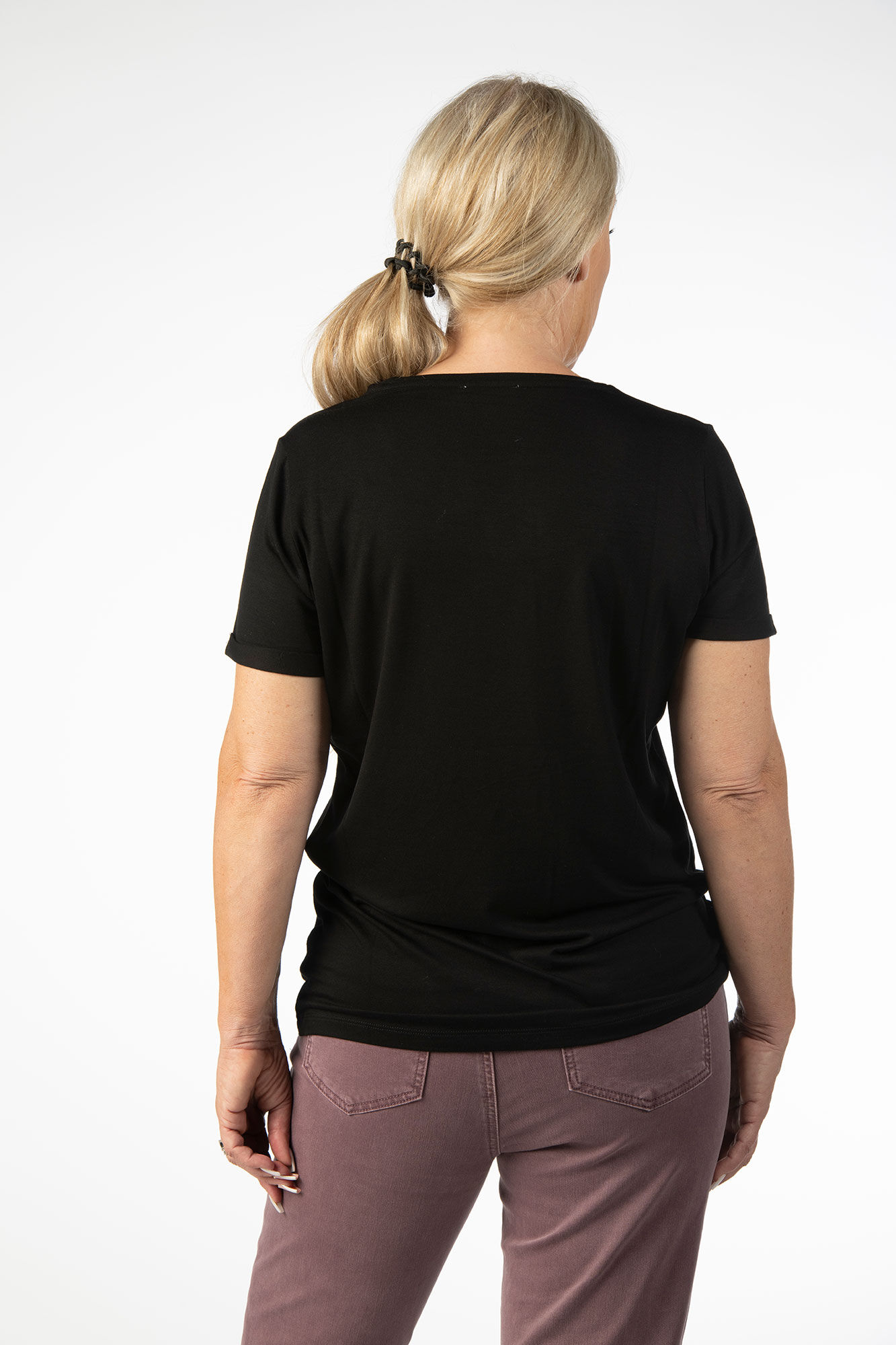 The Perfect Basic Tee Image 3