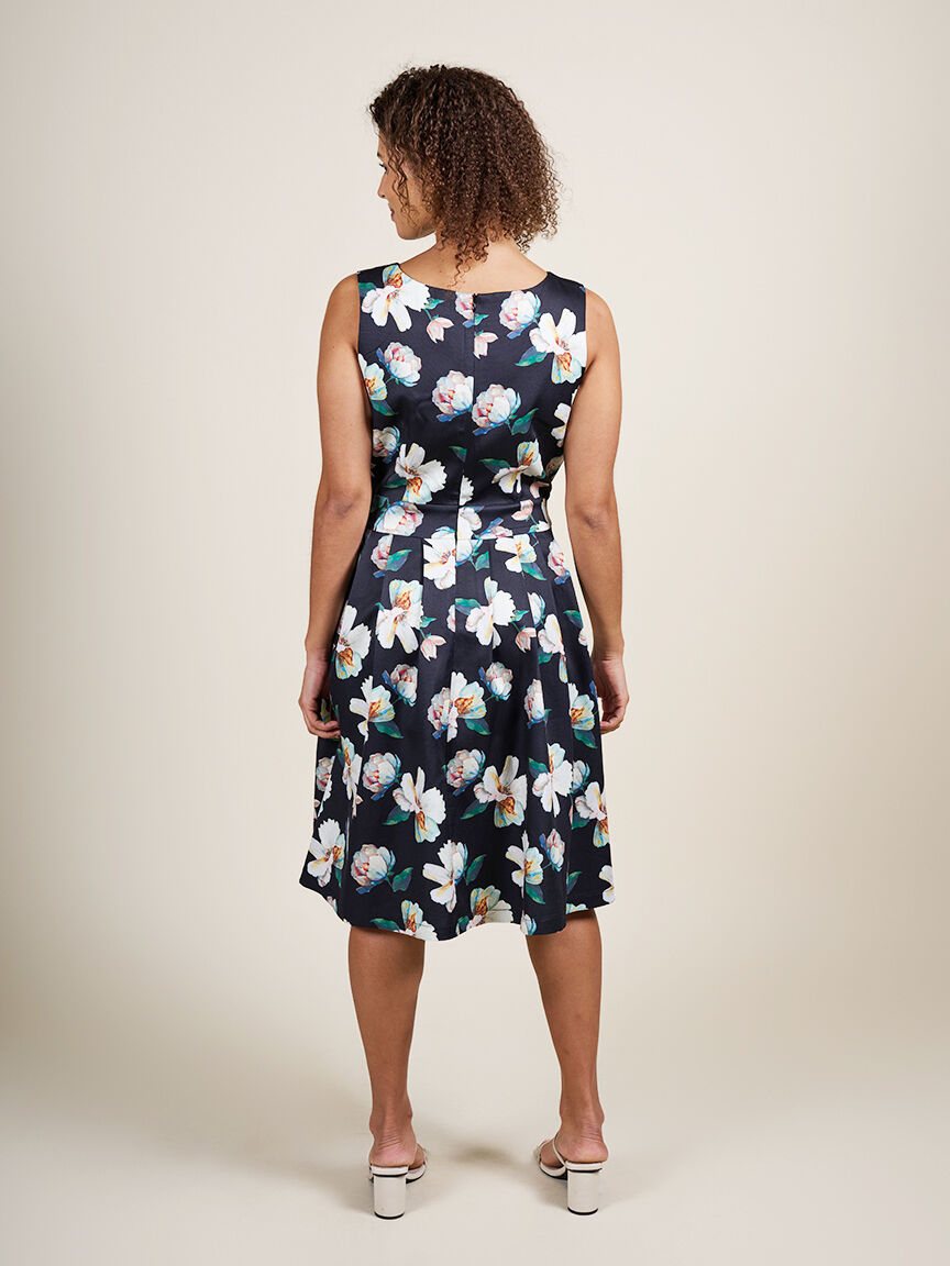 Sleeveless Satin Dress  Image 3