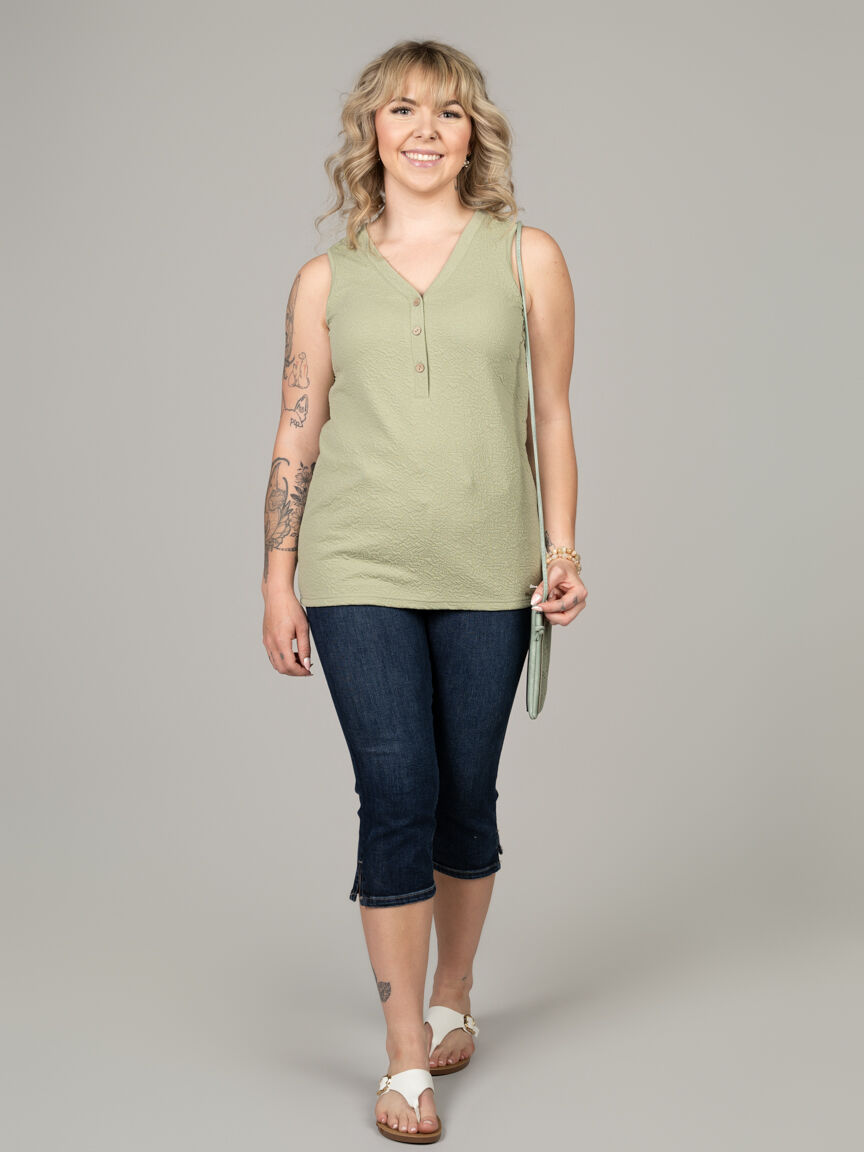 Sleeveless Textured V-Neck Top Image 5