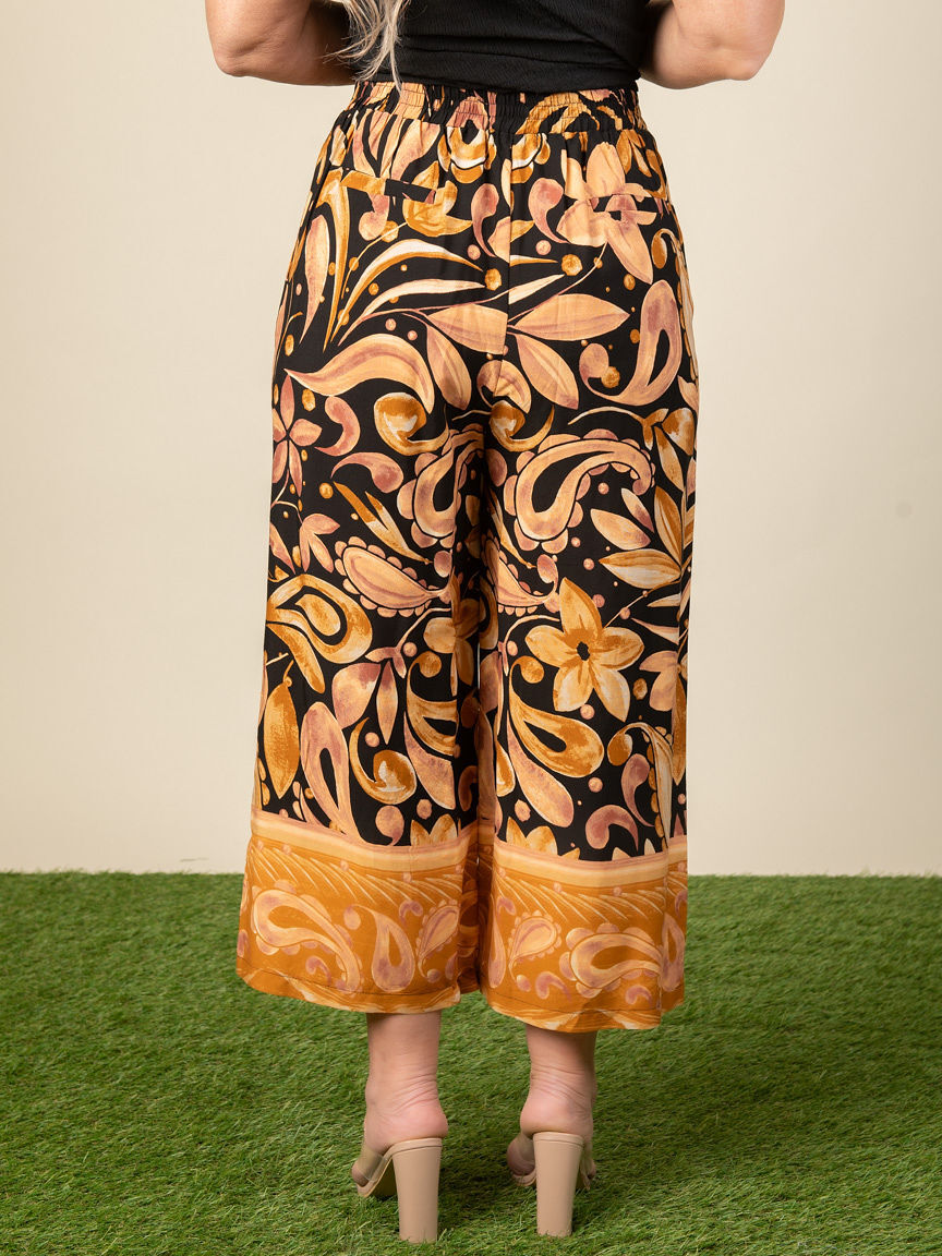 Pull- On Pant Wide Leg Crop  Image 4