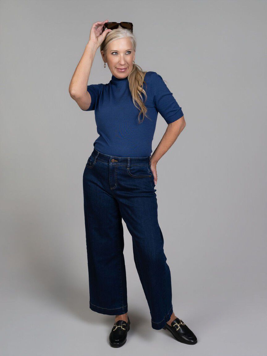 Elbow Sleeve Mock Neck Top