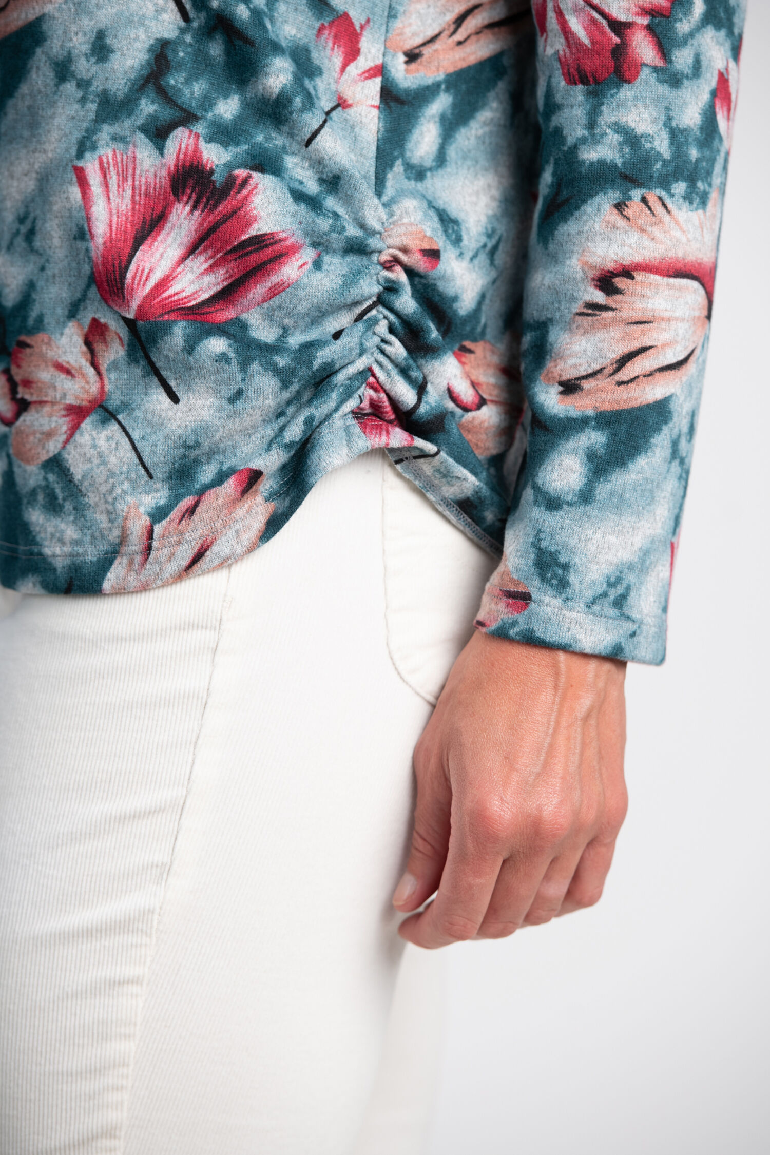 Long Sleeve V-Neck Floral Top  Image 3