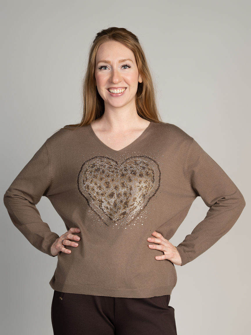 Lightweight V-Neck Sweater With Heart Hotfix