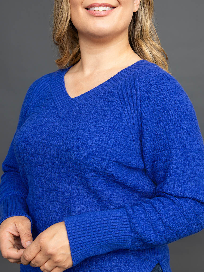 Long Sleeve V-Neck Crosshatch Knit Sweater Image 5