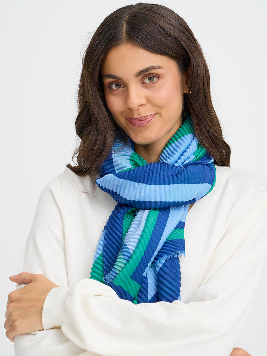 Lightweight Pleat Scarf