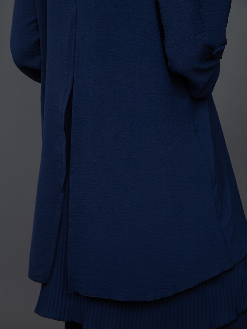 Peek-A-Boo Plisse Tunic Image 5