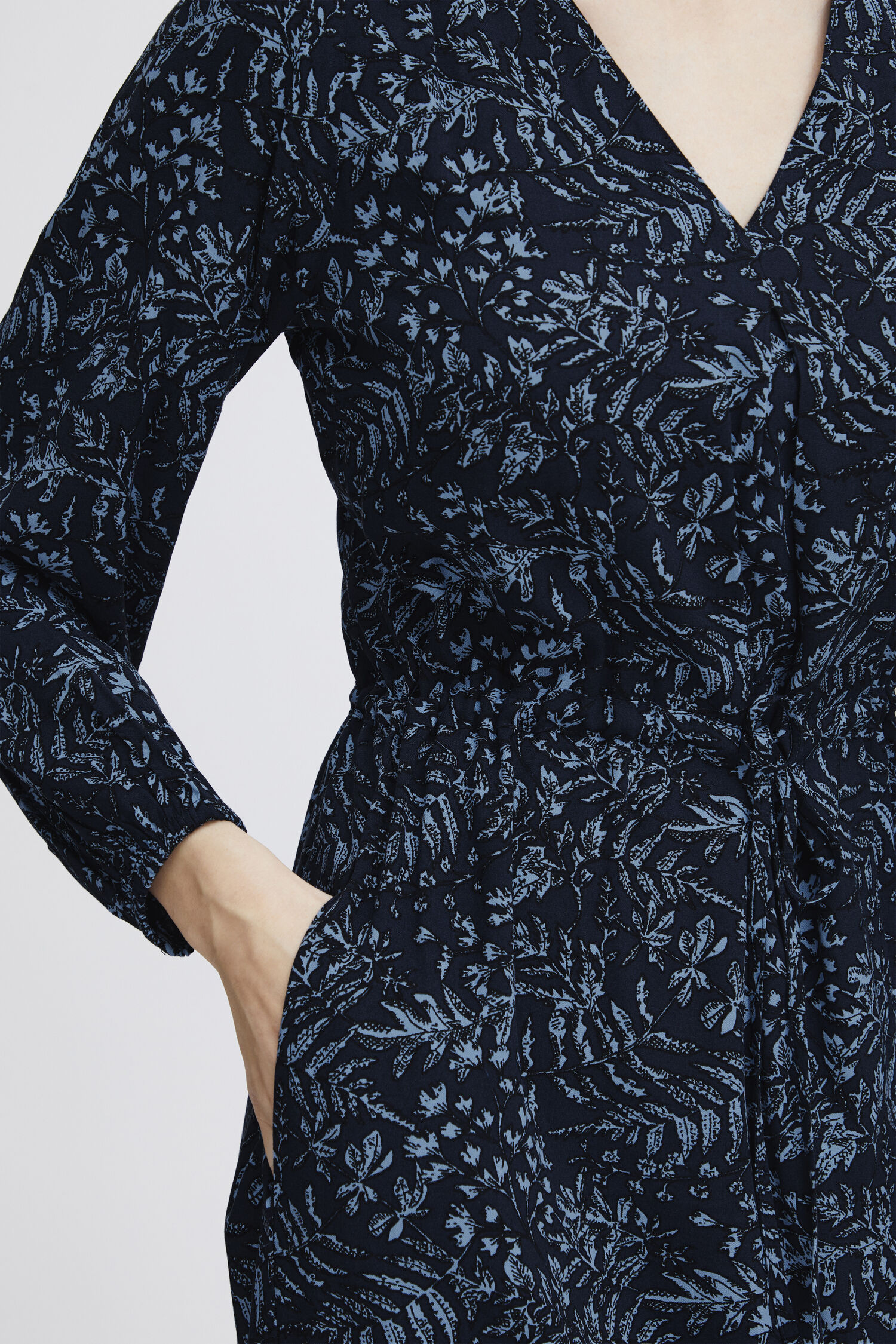 V-Neck Midi Dress Image 4