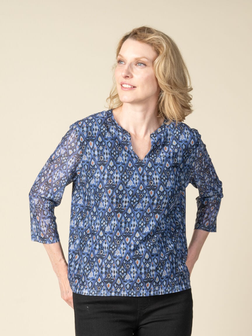 3/4 Sleeve Patterned Mesh Blouse