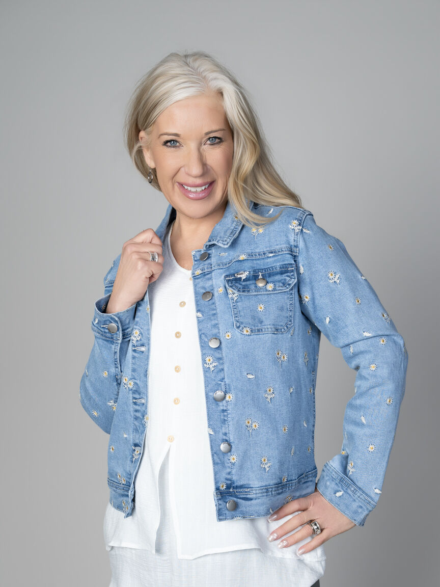 Marisa Relaxed Fit Denim Jacket With Embroidery 