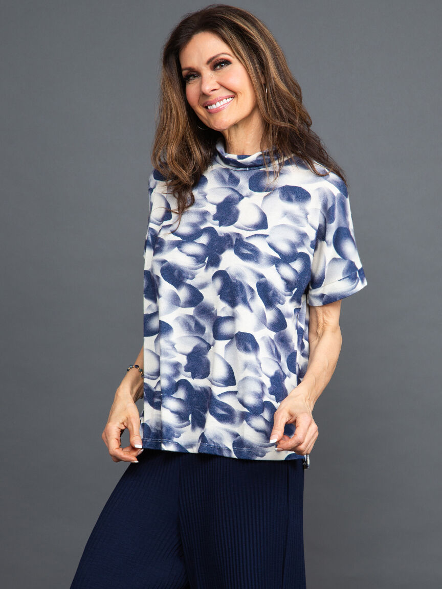 Mock Neck Short Sleeve Knit Top Image 2