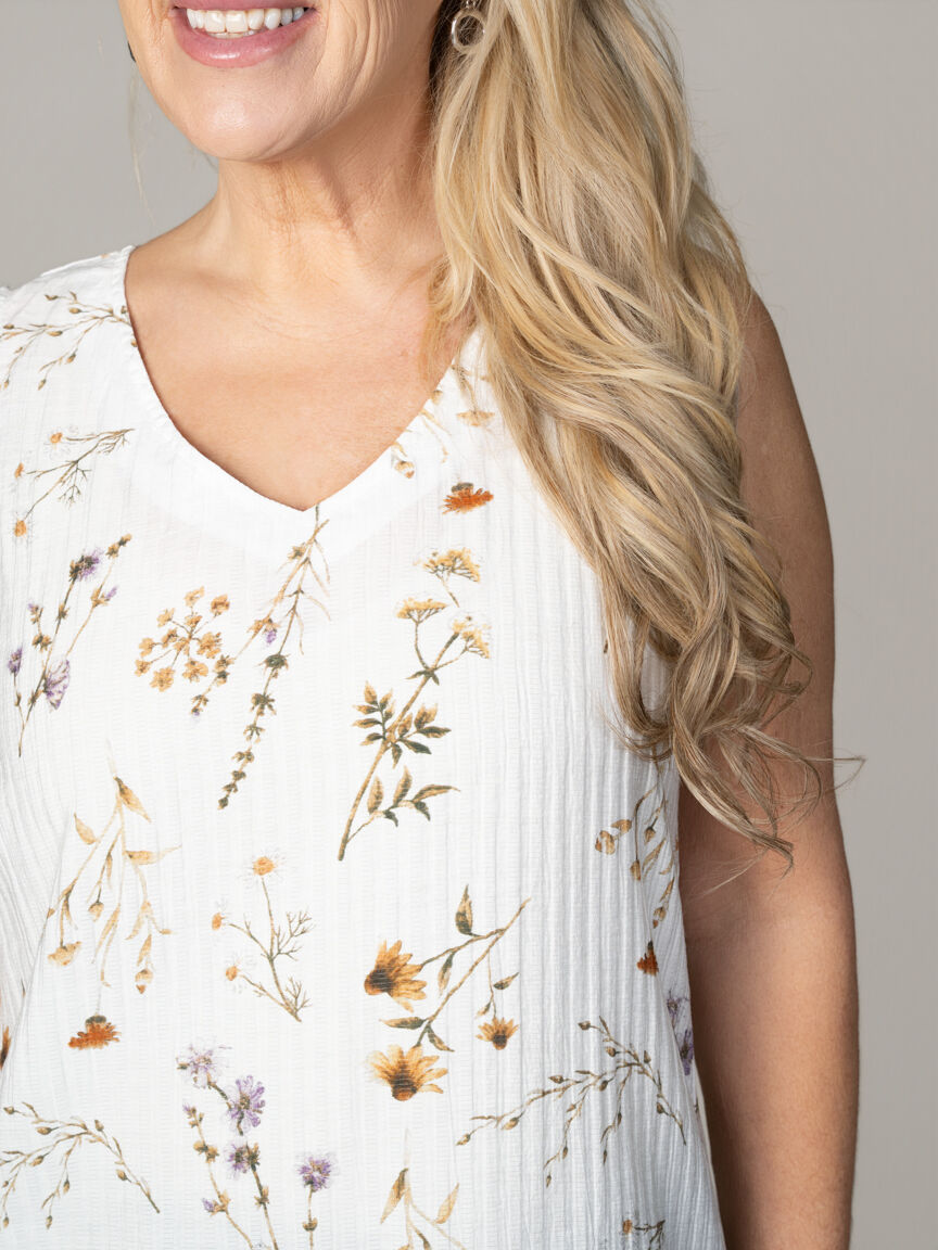 V-Neck Sleeveless top