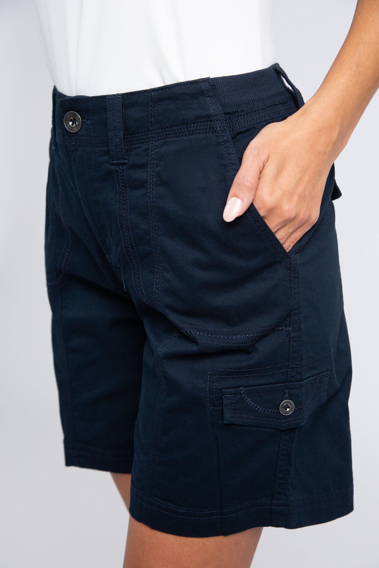 Cargo Shorts Image 4