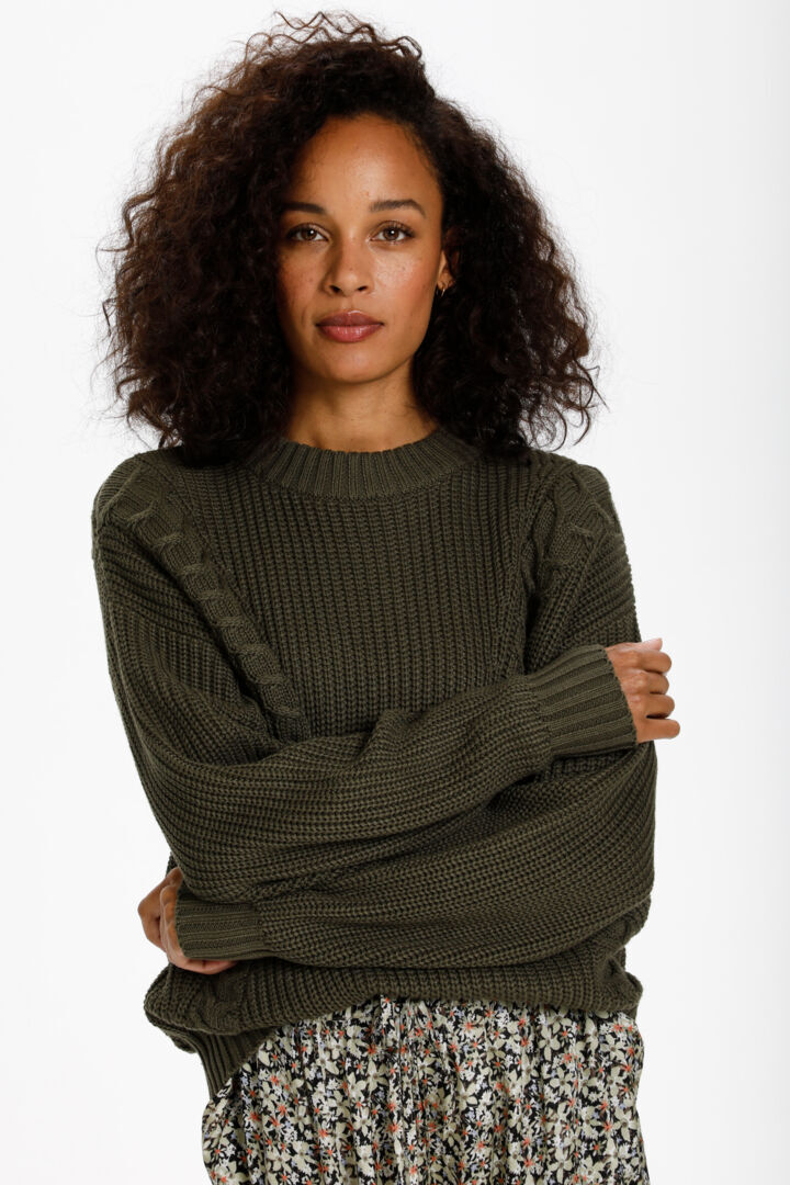 Cable-Knit Pull-Over Sweater 