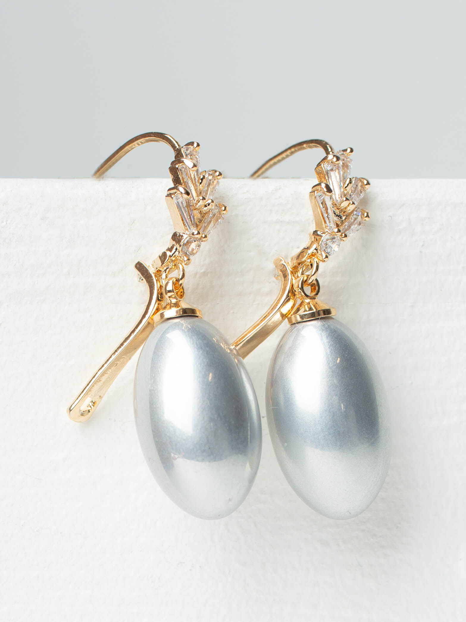 Oval Drop Earrings Image 1