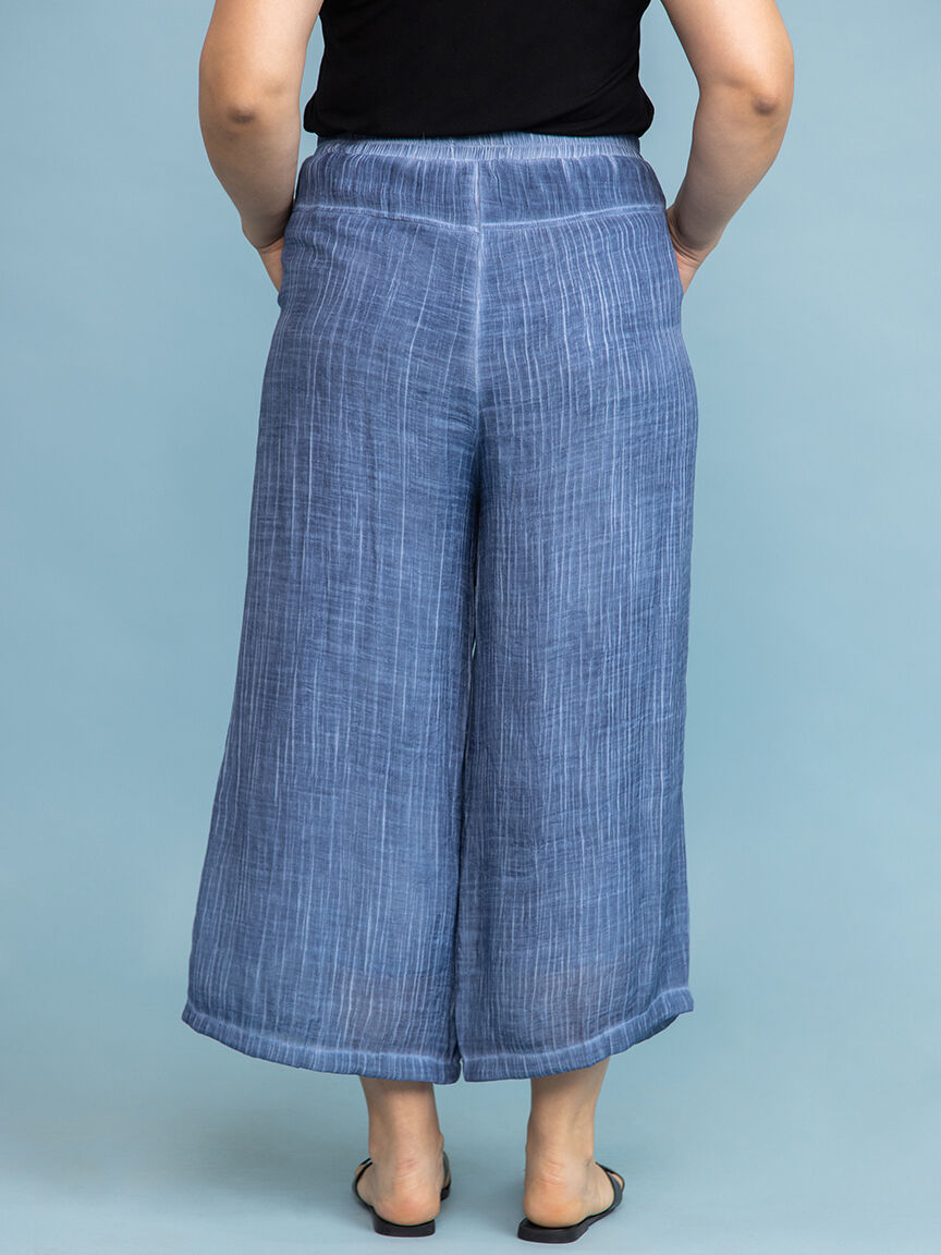 Button Detail Wide-Leg Pants  Image 4