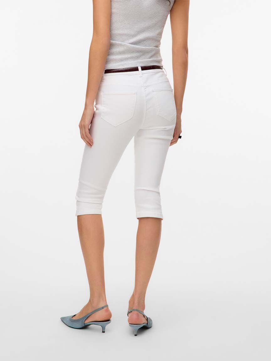 Mid Rise Slim Capri