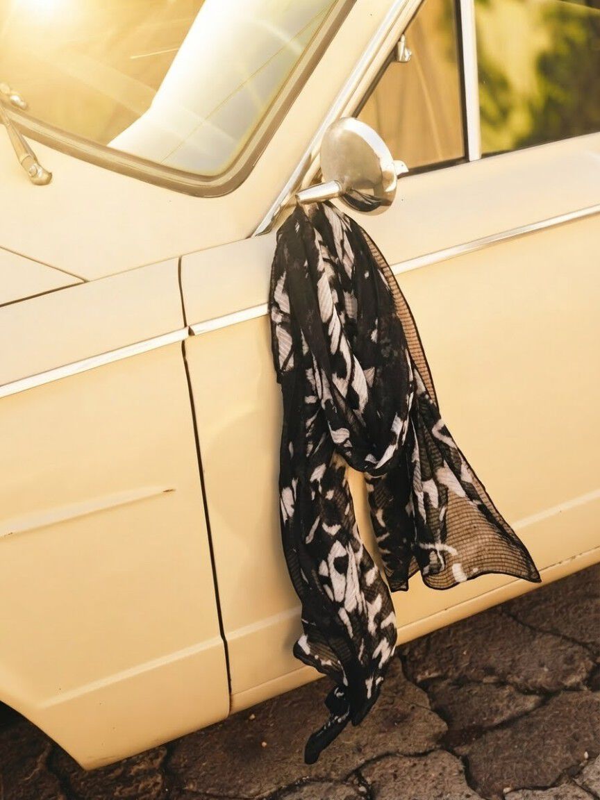 Lightweight Sheer Scarf with Smooth Hem Image 1