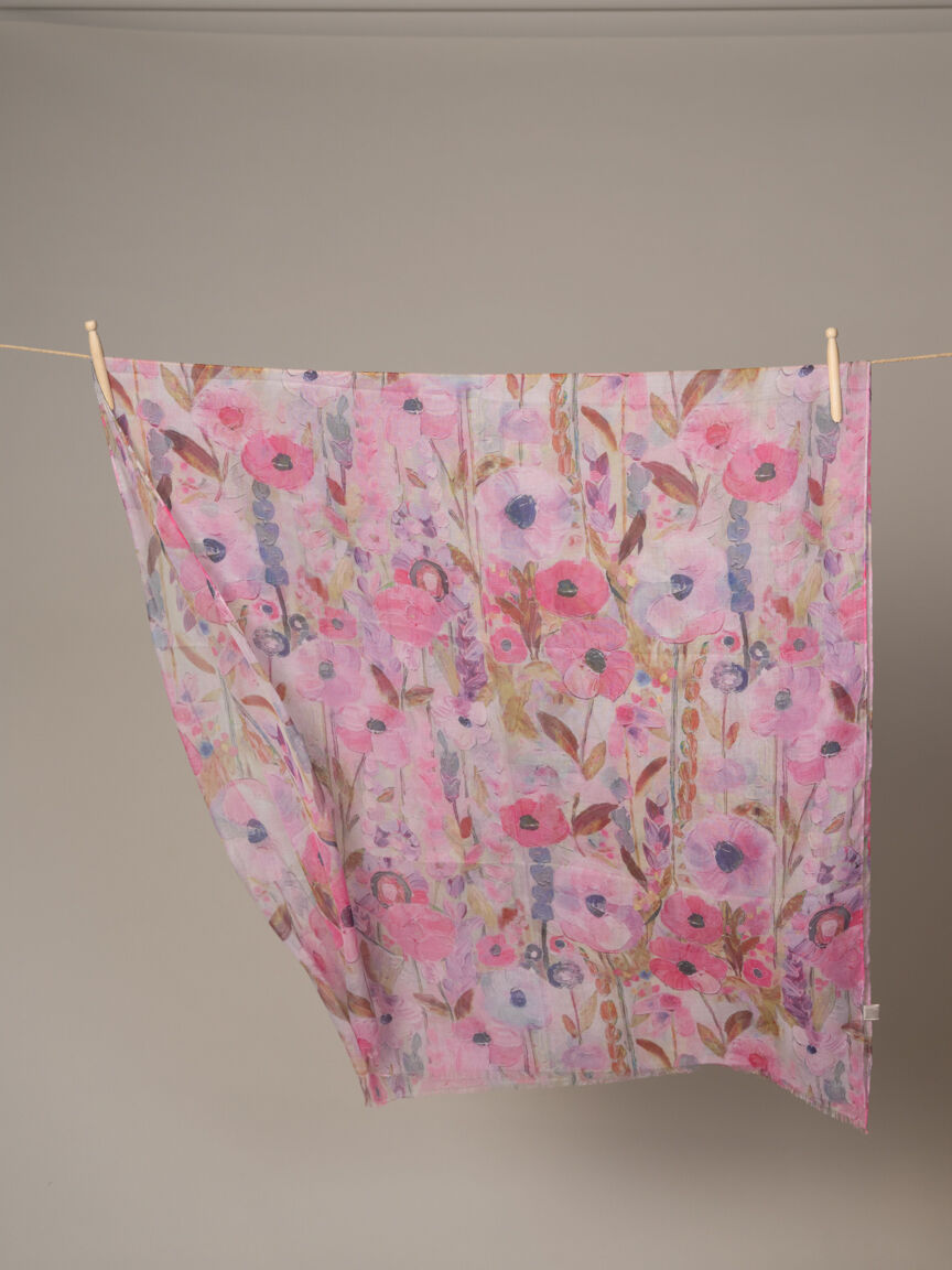 Lightweight Floral Scarf With Fringe