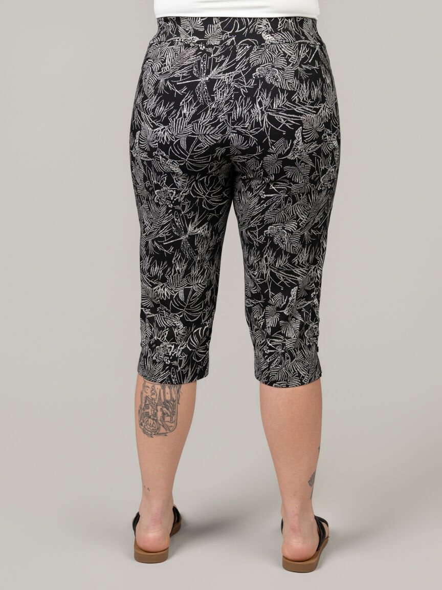 Elastic Waist Capri Pants