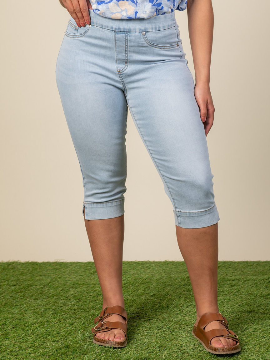 Audrey Comfort Stretch Pull-On Denim Capris Image 1
