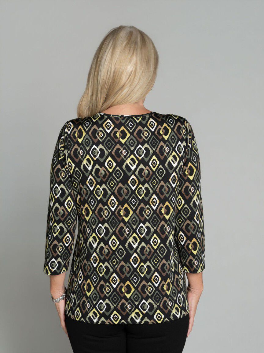 3/4 Sleeve Grommet Detail Top